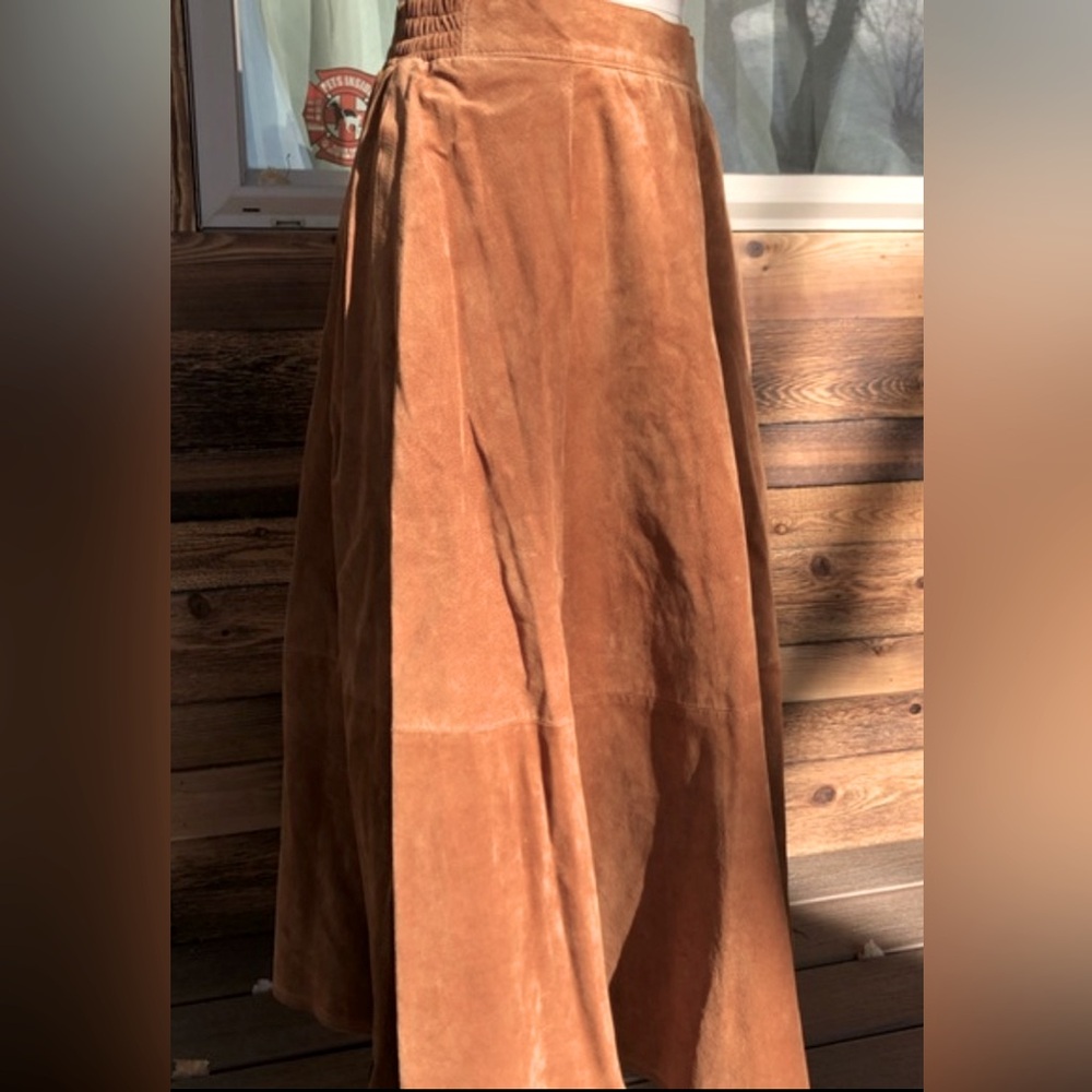 Tan Suede leather midi skirt with pockets